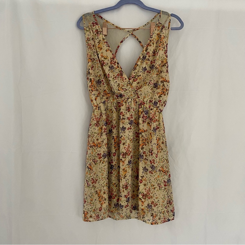 Bejewel Floral Dress, Size Medium - Item 0170